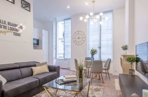Quartier Sainte-Avoye Apartment | Montmorency II - One Bedroom Apartment, Sleeps 4