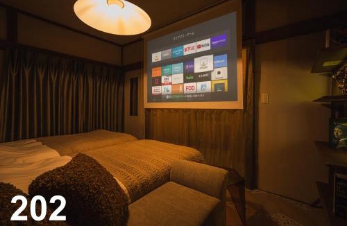 Kitakoiwa Apartment | MOONLIGHT KEISEI KOIWA HOTEL 2-Minute Walk from Keisei Koiwa Station Washer & Dryer Included Completely Non-Smoking Perfect for Long Stays Direct Access to Ueno, Asakusa, and Narita Airport