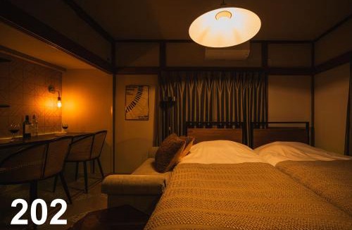 Kitakoiwa Apartment | MOONLIGHT KEISEI KOIWA HOTEL 2-Minute Walk from Keisei Koiwa Station Washer & Dryer Included Completely Non-Smoking Perfect for Long Stays Direct Access to Ueno, Asakusa, and Narita Airport