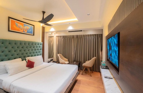 Navi Mumbai Hotel | Mosaic Go Star Grand