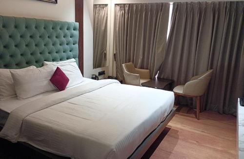 Navi Mumbai Hotel | Mosaic Go Star Grand