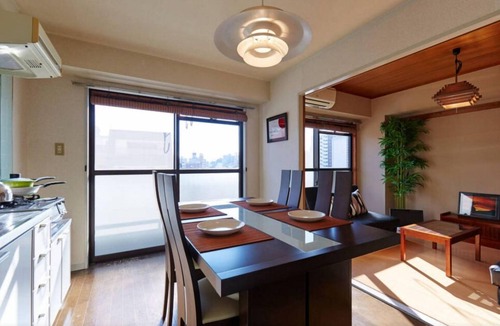 Toshima Apartment | Most beautiful Japanese Gardens by walk