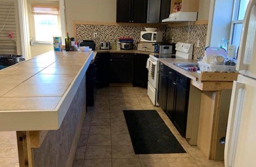 Whitefish House | Motel ∙ 2 guests