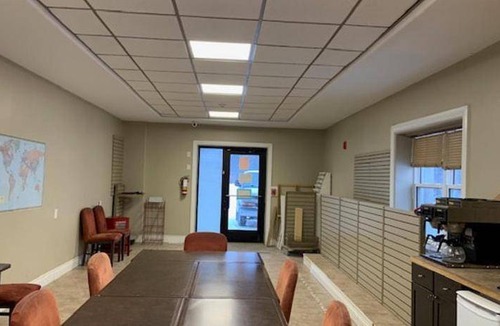 Whitefish House | Motel ∙ 2 guests