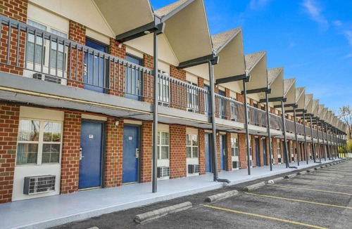 Carlisle Hotel | Motel 6 Carlisle, PA - Cumberland Valley