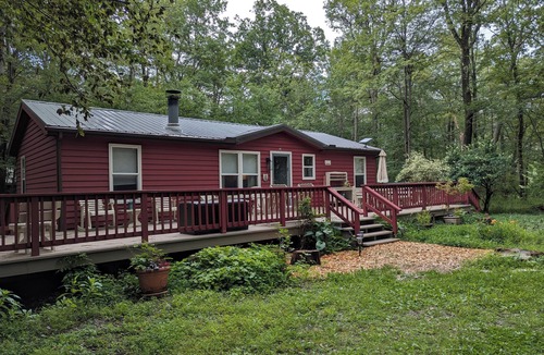 Gray House | Mountain-Top Escape with Huge Deck, Fire Pit, Pet-Friendly
