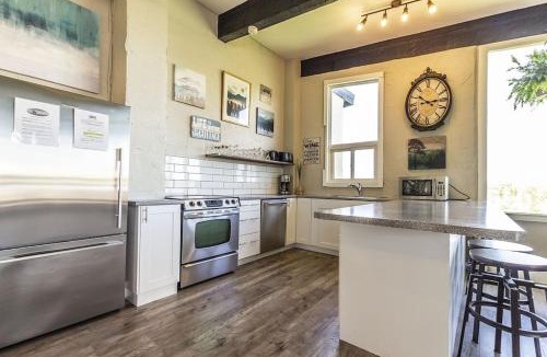 The Blue Mountains Ski Chalet | Mountain View-Backyard-Air-Conditioning-BBQ-15mins walk Blue Mountain Village