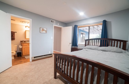 Strawberry House | Mountain Views w/ Pool Table, Game Room and BBQ
