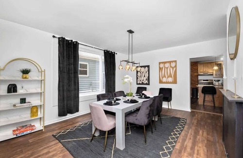 Mount Washington House | Mt. Washington | Luxe Family Stay | Near Downtown