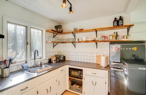 Round Top House | Mtn Views + On-Site Hiking Trails: Catskills Cabin