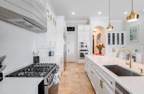 Reunion Villa | Muirfield Villa | Luxury 5,888 Sq. Ft., with Infinity-Edge Saltwater Pool