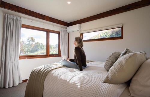 Kinloch House | Muirs Reef Lodge Kinloch holiday home Lake Taupo