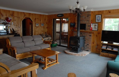Baysville Cottage | Muskoka Cottage with a Sandy Beach