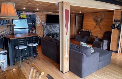 Port Carling Cottage | Muskoka Lakes Cottage Escape