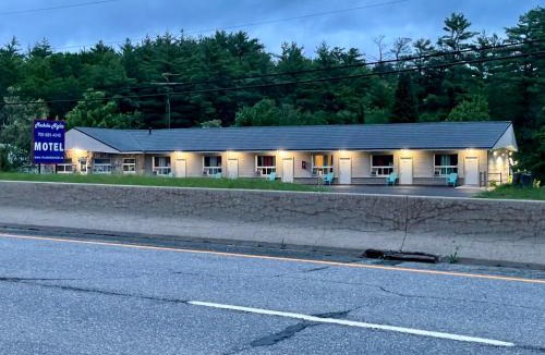 Gravenhurst Hotel | Muskoka Nights