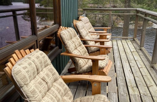 Otter Lake Cottage | Muskoka PENINSULA cottage