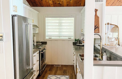 Lake of Bays Cottage | Muskoka Waterfront Cottage and Boathouse-Lake of Bays