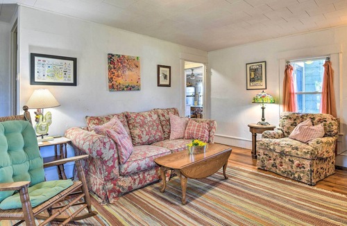 Narrowsburg House | Narrowsburg Farmhouse Hideaway on 2 Acres w/ Pond!