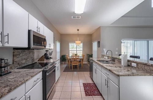 Highgate Park House | Near Disney, Upscale 5 BR 2 Story Pool Home w/game room