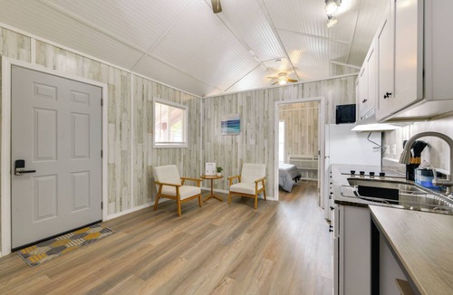 Picayune Cottage | Near Dtwn & Space Center: Tiny Home in Picayune