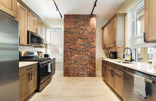 Point Breeze North Apartment | Netflix+BBQ+9Bedrooms With Parking Near Bakery Sq.