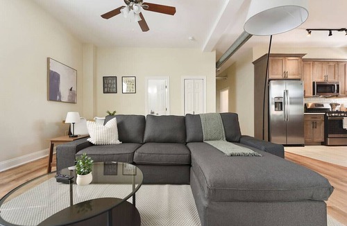 Point Breeze North Apartment | Netflix+BBQ+9Bedrooms With Parking Near Bakery Sq.