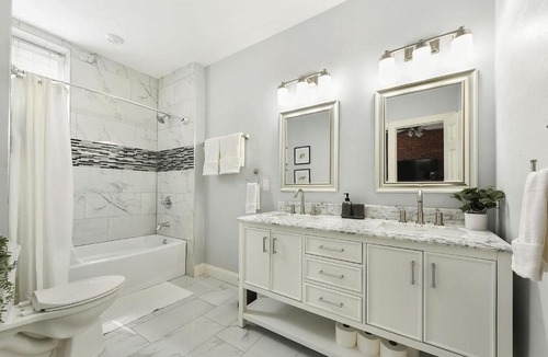 Point Breeze North Apartment | Netflix+Free Parking Near Shopping|Parks|Dining