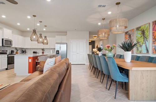 Clermont House | New 10BR Luxury Retreat Pool, Spa, Near Disney