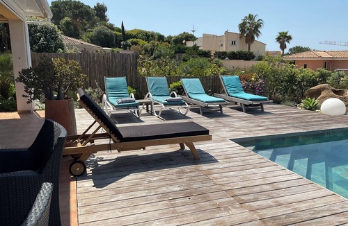 Pietrosella House | New 120m2 villa in a quiet residential villa with view of the Ajaccio golf