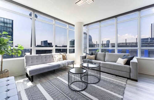 Downtown Toronto Condo | NEW! 2BR + 2BA + Parking - Toronto Harbourfront