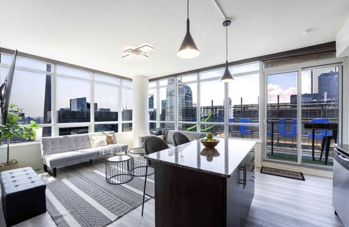 Downtown Toronto Condo | NEW! 2BR + 2BA + Parking - Toronto Harbourfront