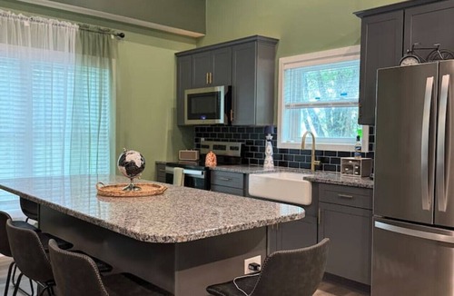 Lincoln House | New 3‑BR Ranch by DE Turf & Beaches