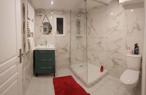 Le Blanc-Mesnil House | New apartment near Paris and CDG