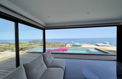 Corbara Villa | New architect-designed villa 2021 - 3 min. drive from the beach