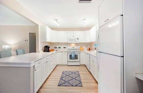 Alta Vista House | NEW! Charming 3/3 Home near Payne Park and Legacy Trail