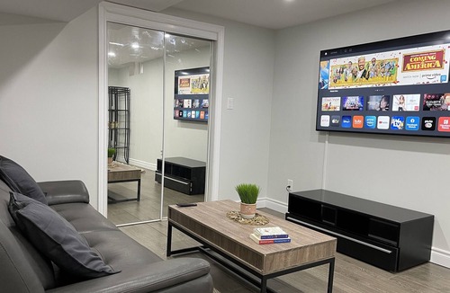Markham House | New, Clean, Spacious, Guesthome That You’ll love!