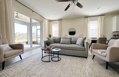 Venice House | NEW Cozy Home in Historic Venice
