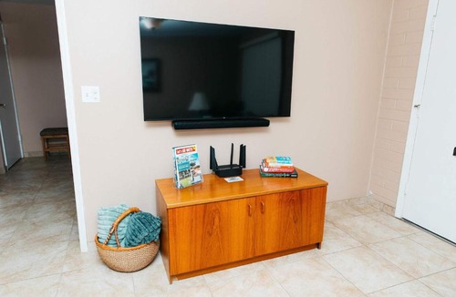 Green Valley Apartment | NEW Desert Bloom Hideaway