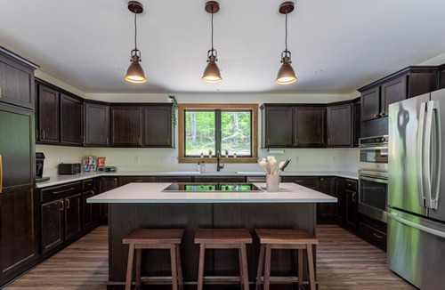 Catskill House | NEW: Gorgeous Grand Chalet w/Hot Tub & Views