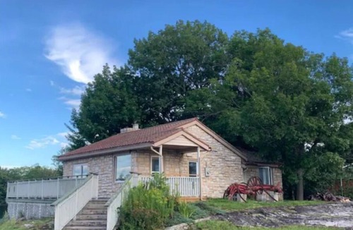 Port Severn Cottage | New Lakefront Cottage