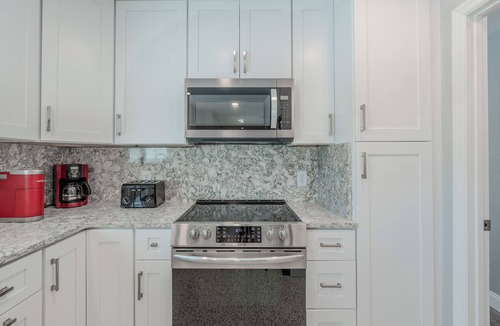 Fort Myers Beach House | New Listing - Miramar Palms is 4 minute walk to the beach access