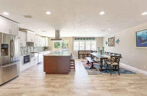 Three Palms Point House | NEW LISTING, Walk to beach, waterfront, stunning home