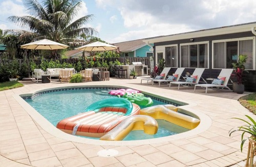 Jupiter House | *NEW* Luxury Coastal Cottage w/Pool Jupiter FL