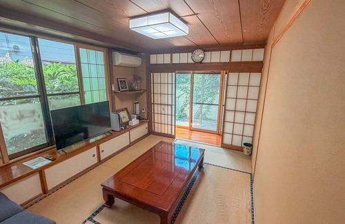 Matsumoto Villa | New! Modern Japanese House|PS5, AC, Parking|Castle