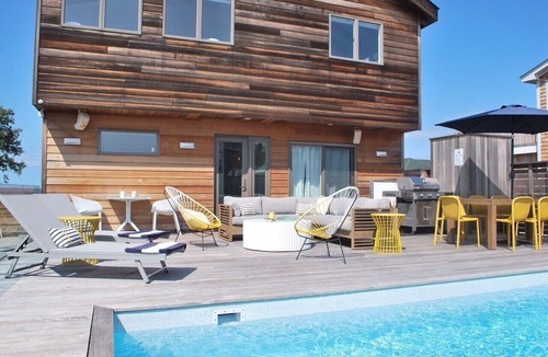 Ocean Beach House | New on the Market Heated Pool & Waterviews Ocean Beach Rental
