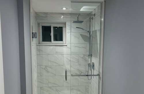 Downsview House | New Reno! Fresh and ready for your family to move in!