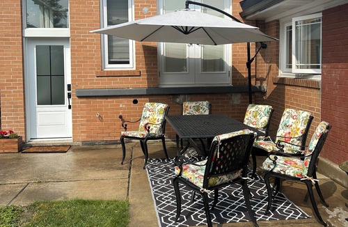 Downsview House | New Reno! Fresh and ready for your family to move in!