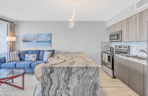 Marathon Apartment | *New* Seascape! Waterfront-Pool-Dock