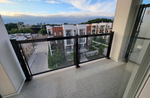Brookhaven - Amesbury Condo | New Spacious & Quiet 2 Bed Condo with Parking