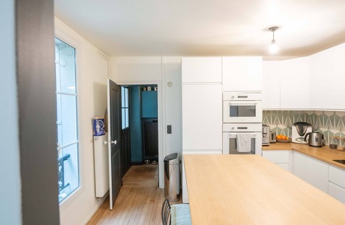 Quartier de Becon House | NEW! Stylish Modern Home 15-min From City Center!